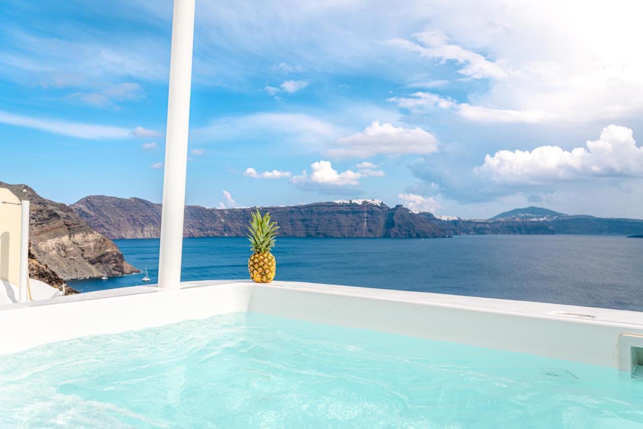 Aristos Life Luxury Cave Villas Oia  Exterior photo