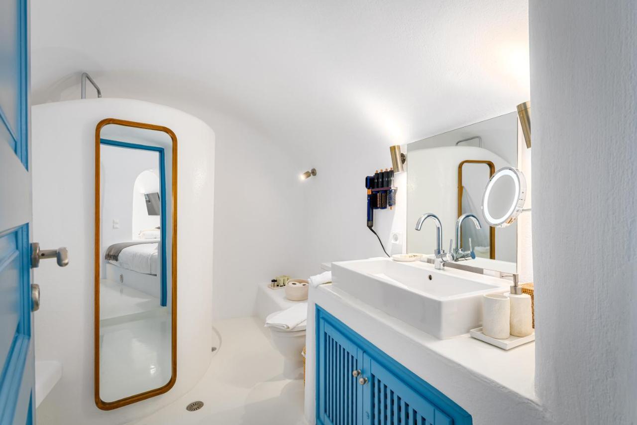Aristos Life Luxury Cave Villas Oia  Exterior photo