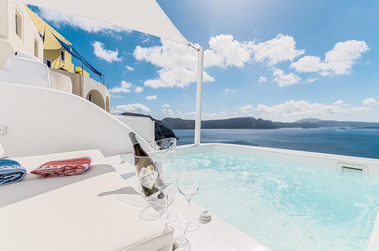 Aristos Life Luxury Cave Villas Oia  Exterior photo