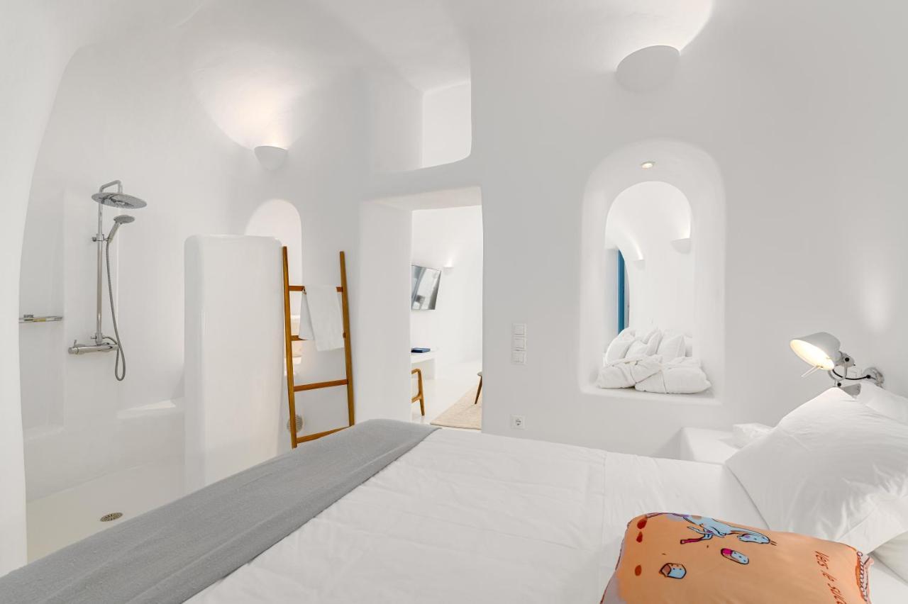 Aristos Life Luxury Cave Villas Oia  Exterior photo