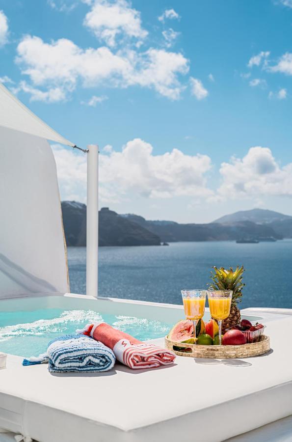 Aristos Life Luxury Cave Villas Oia  Exterior photo