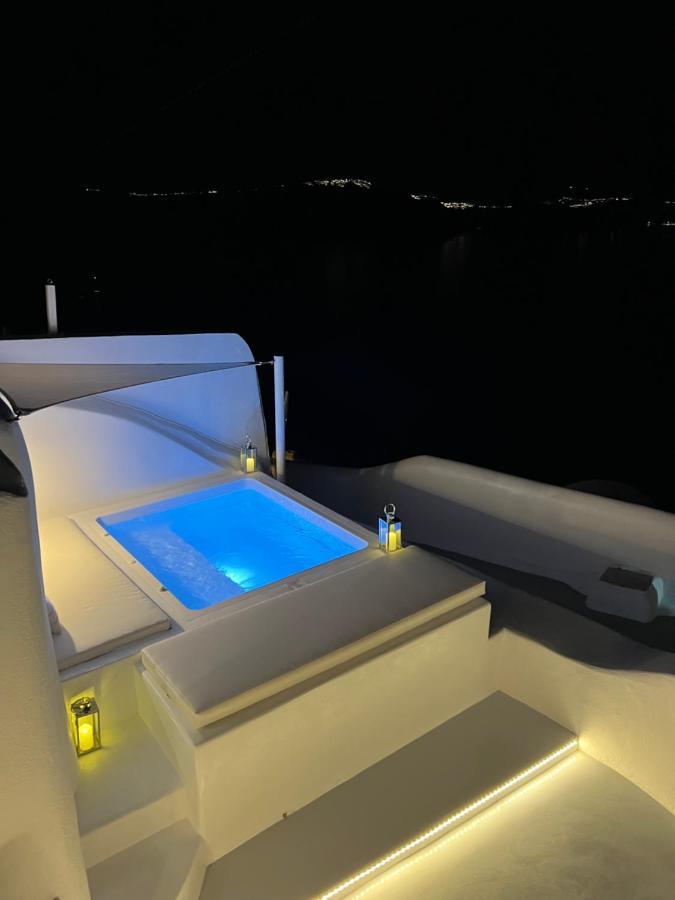 Aristos Life Luxury Cave Villas Oia  Exterior photo