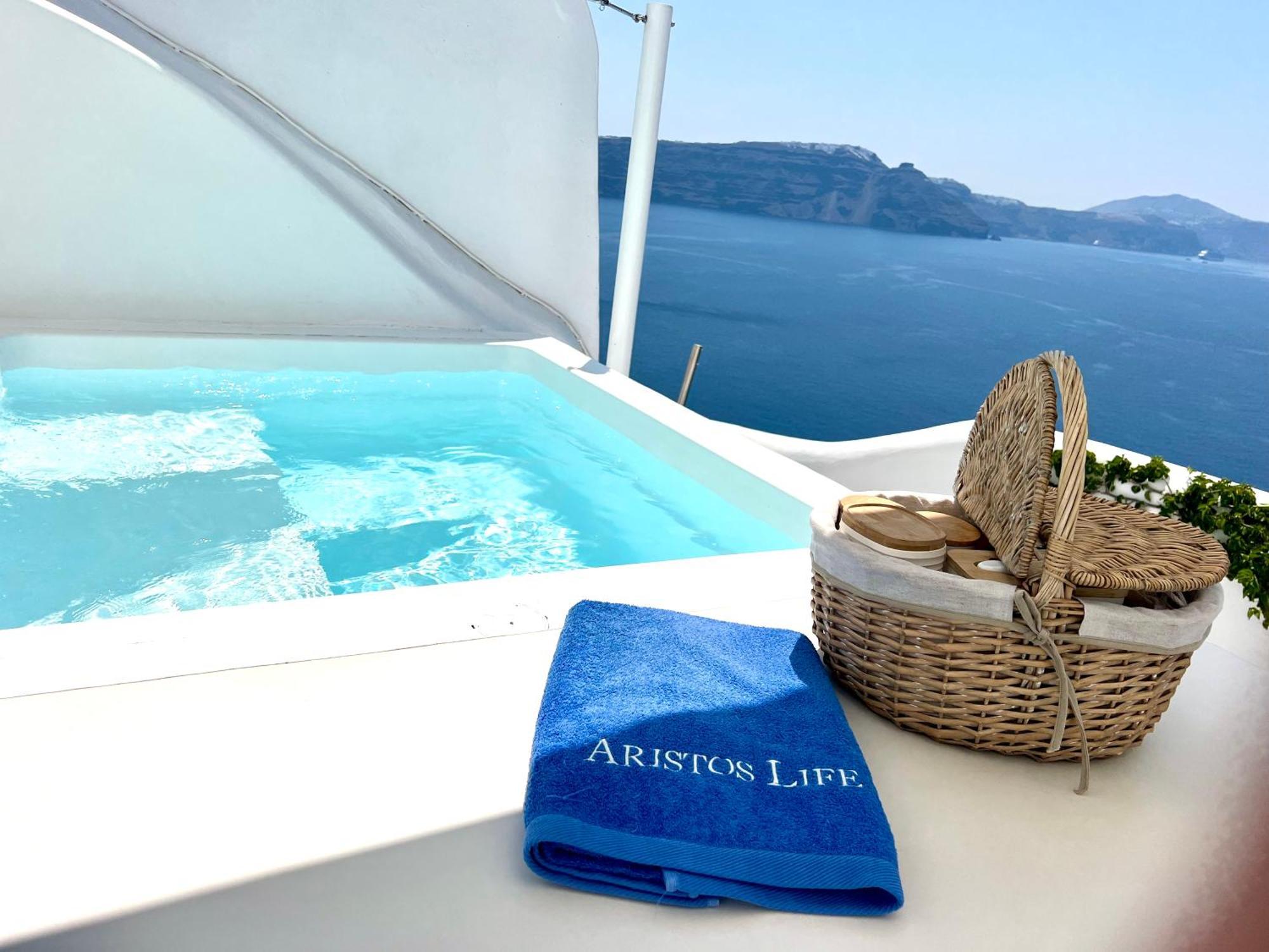 Aristos Life Luxury Cave Villas Oia  Exterior photo